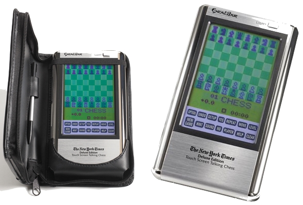 Datei:Excalibur The New York Times Deluxe Edition Touch Screen Talking Chess.jpg