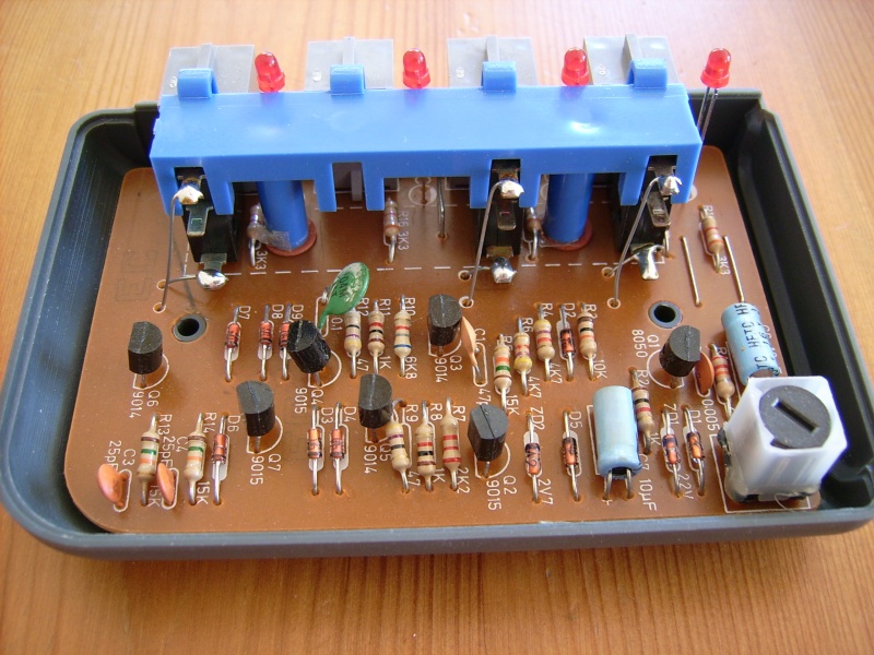 Datei:Distrubutor-Platine.jpg