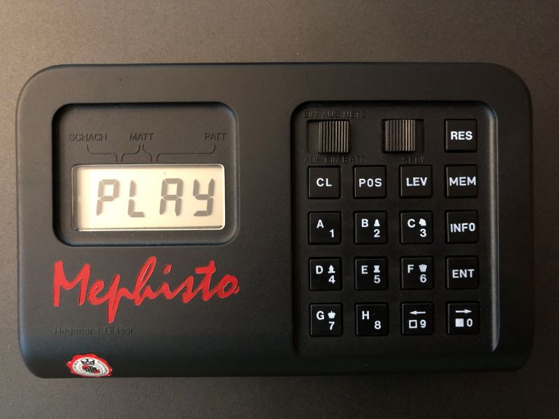 Datei:Mephisto III Bild 1.jpg
