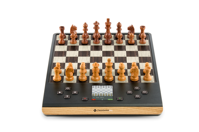 Datei:M818 ChessGenius-Pro Wood Edition.png