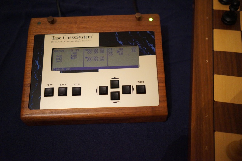 Datei:Tasc R30 SB30 Display 2.jpg