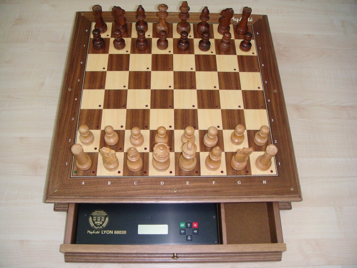 Ist Schach gelöst? Und wenn nein, wie lange dauert das noch?