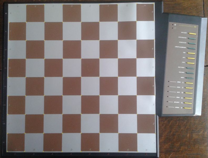Datei:CXG SE BrownBoard.jpg